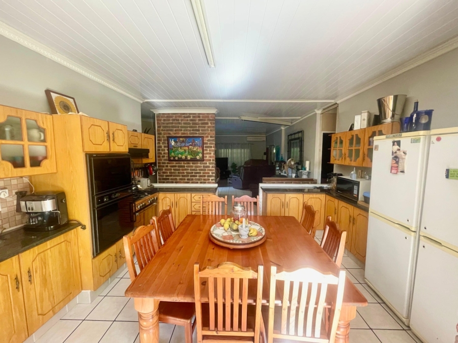 3 Bedroom Property for Sale in Safari Gardens North West